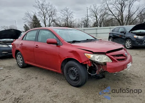 2011 Toyota Corolla Base z USA, uszkodzony, nr VIN JTDBU4EE9B9138529